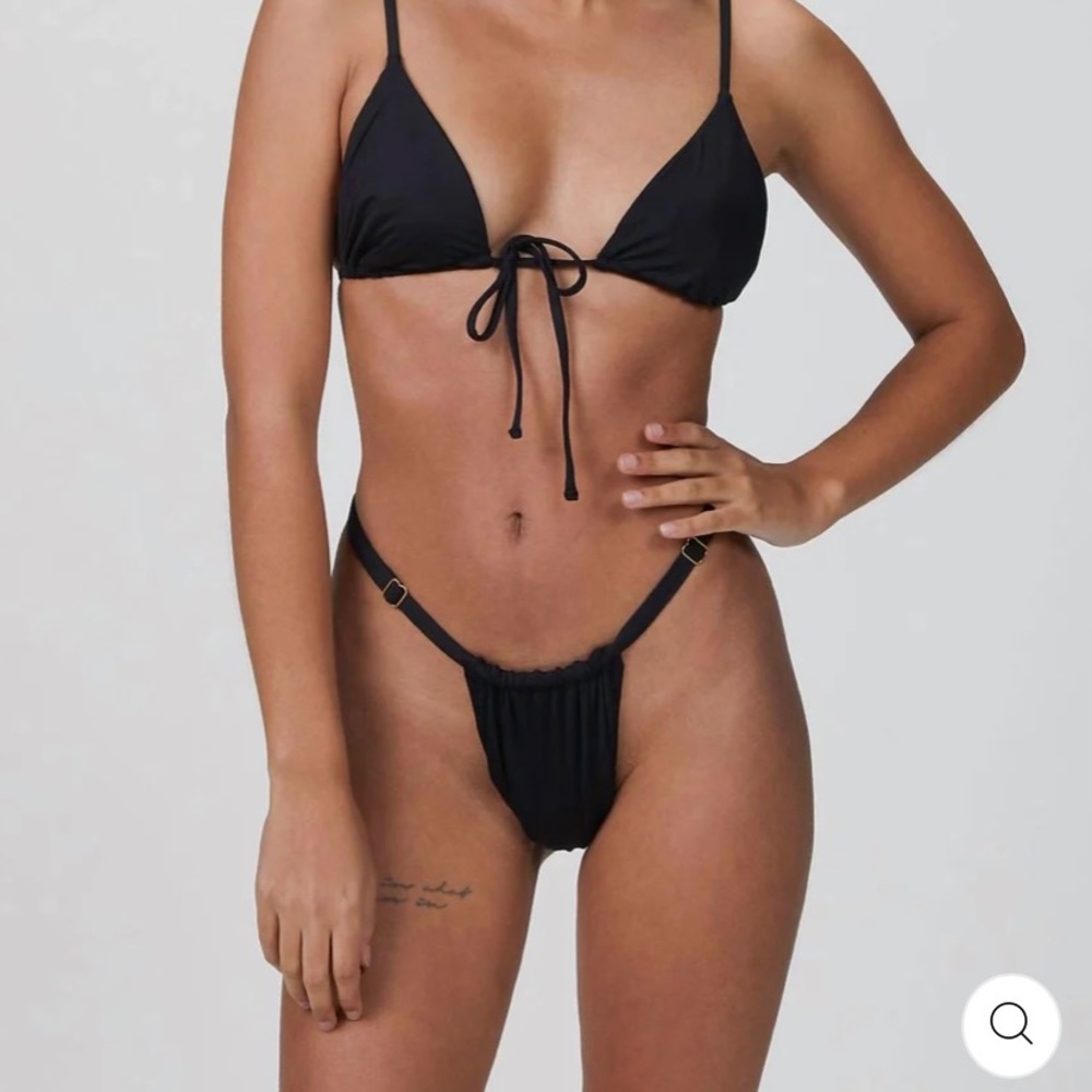 Weworewhat Ruched Bikini Bottom Black